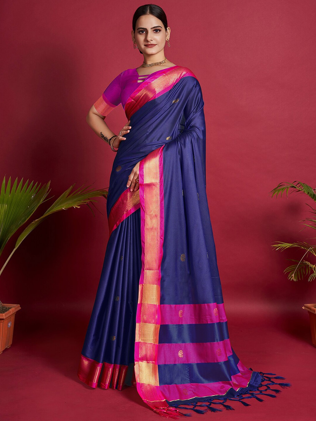 

Mitera Zari Silk Cotton Fusion Saree, Navy blue