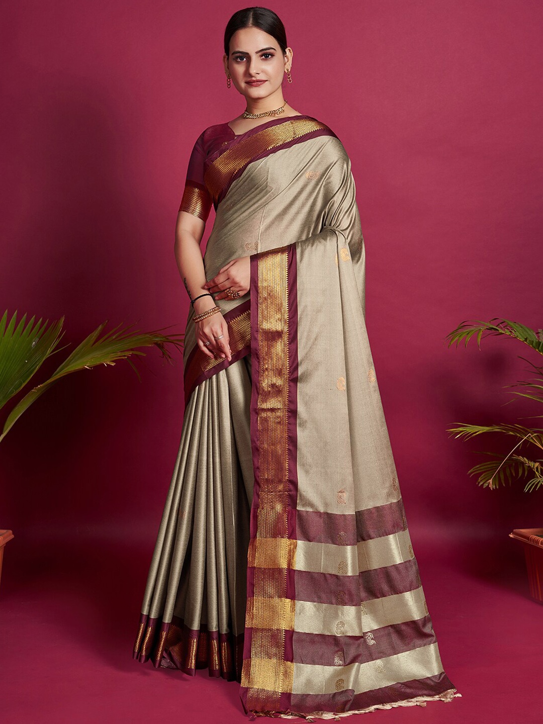 

Mitera Zari Silk Cotton Fusion Saree, Beige