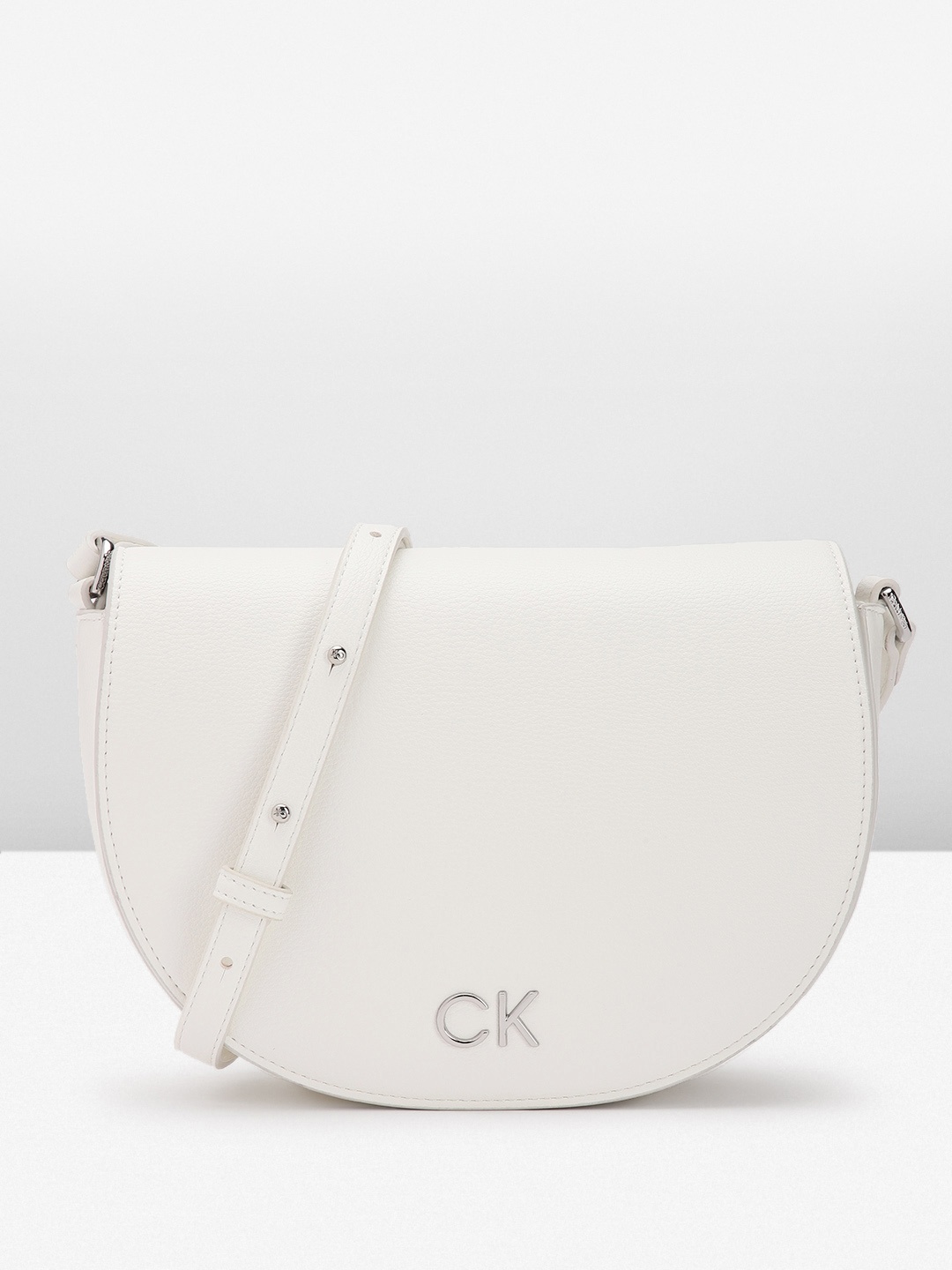 

Calvin Klein Women Solid Sling Bag, White