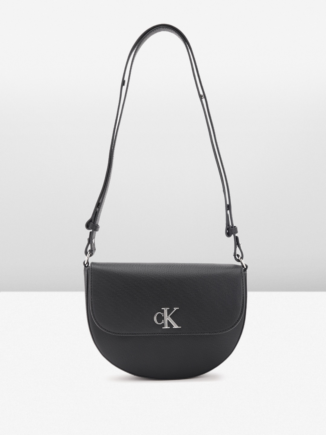 

Calvin Klein Women Solid Shoulder Bag, Black