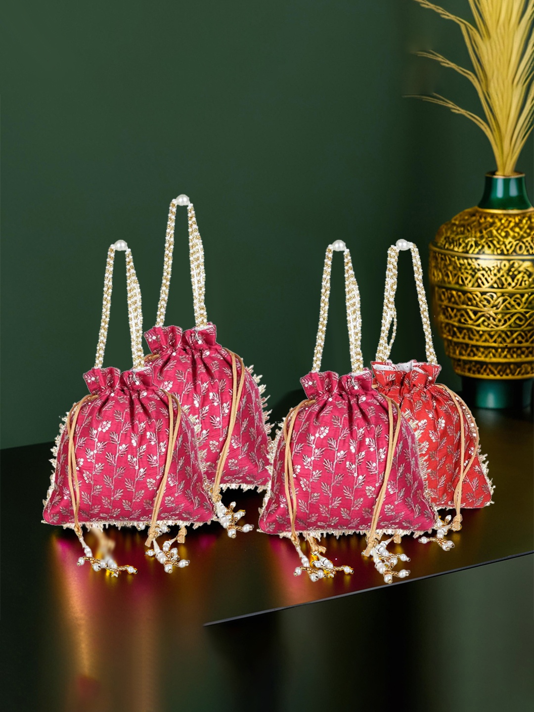 

Kuber Industries 4 Pieces Embroidered Potli Bag, Pink