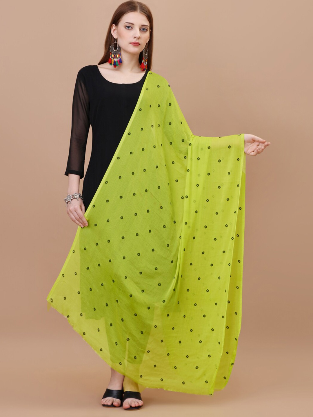 

CANIZZARO Bandhani Printed Chiffon Dupatta With Pom-Pom Border, Green