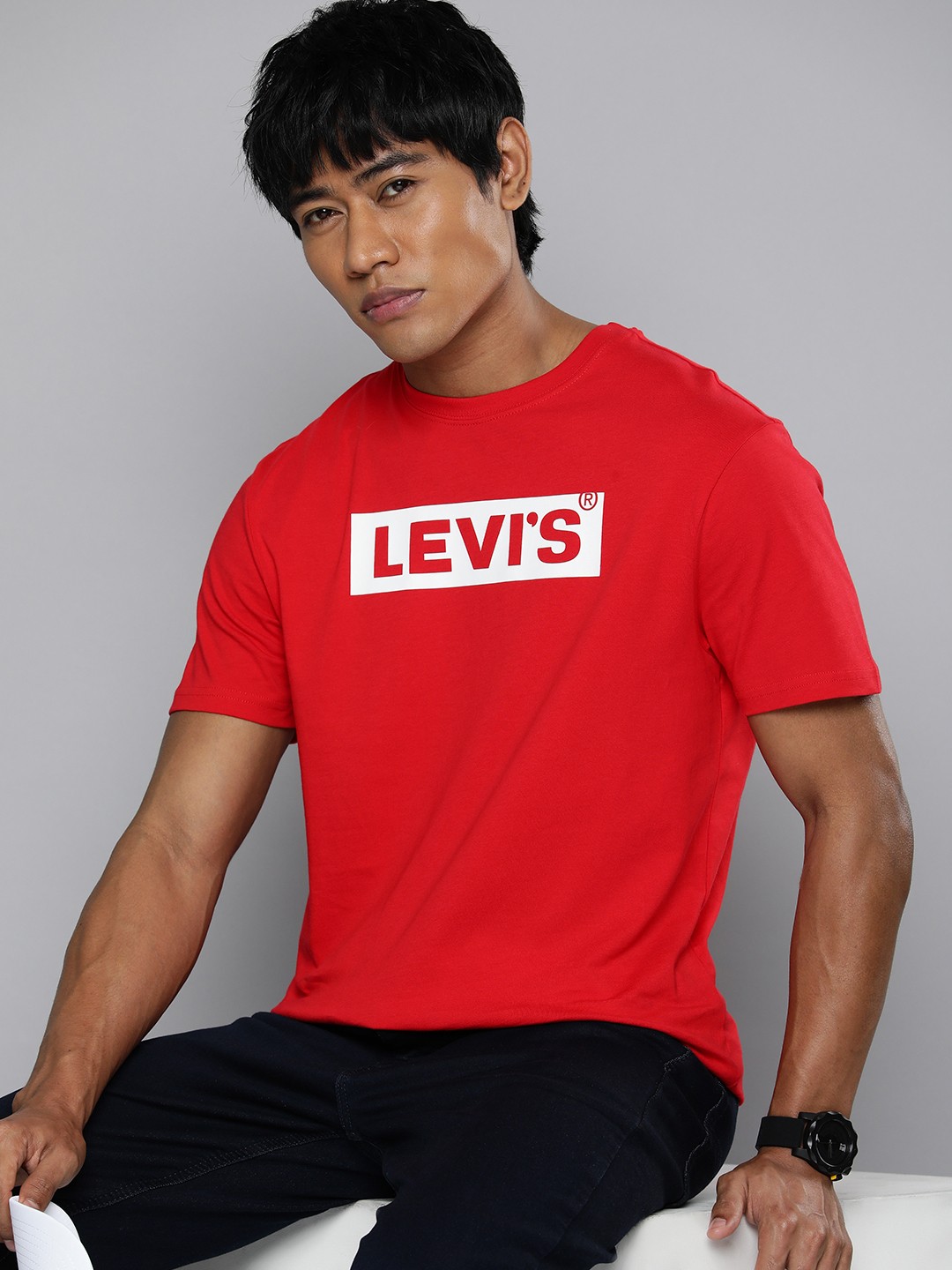 

Levis Pure Cotton Brand Logo Printed Slim Fit T-shirt, Red