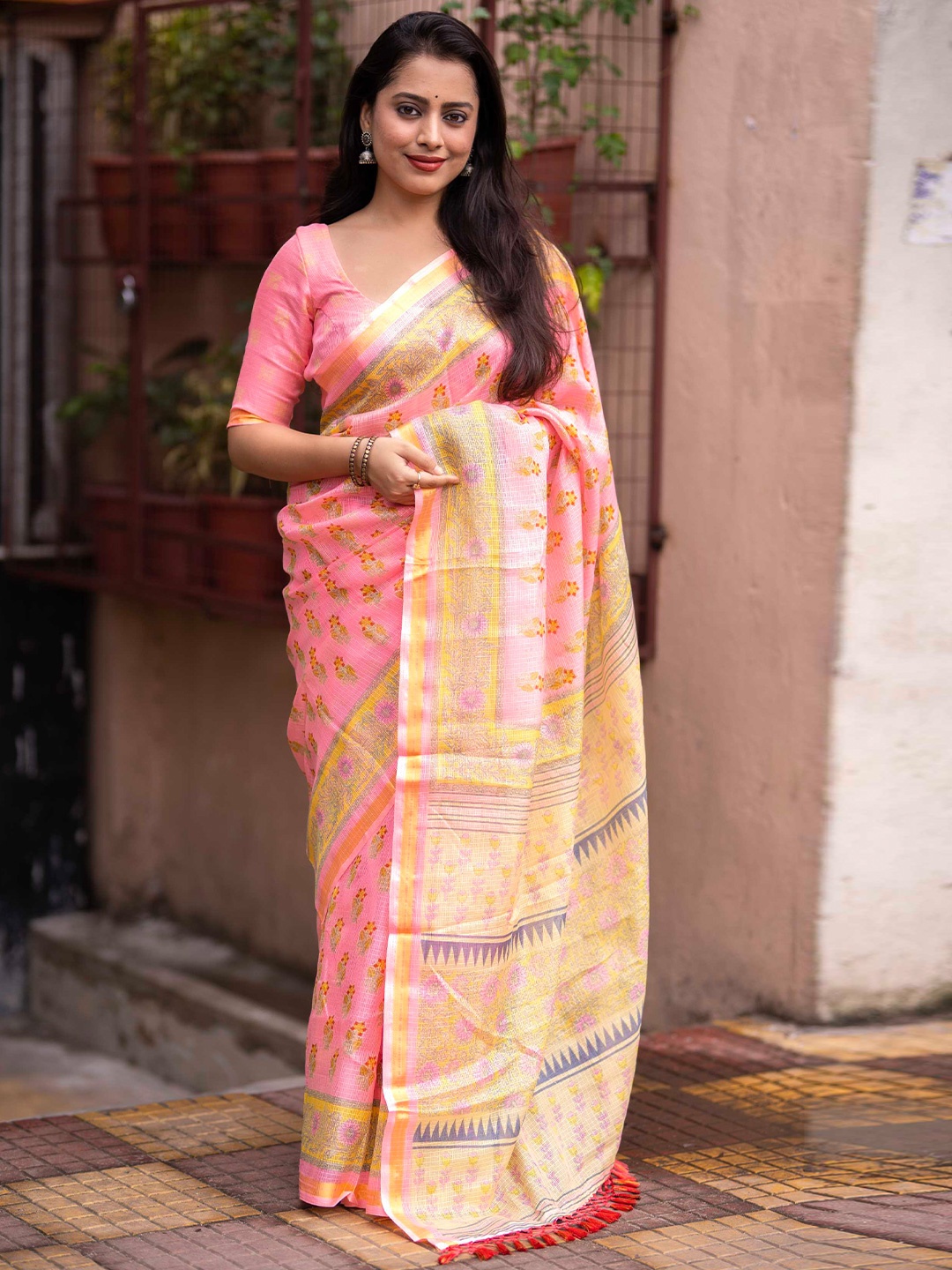 

Mitera Embellished Silk Blend Designer Kota Saree, Pink