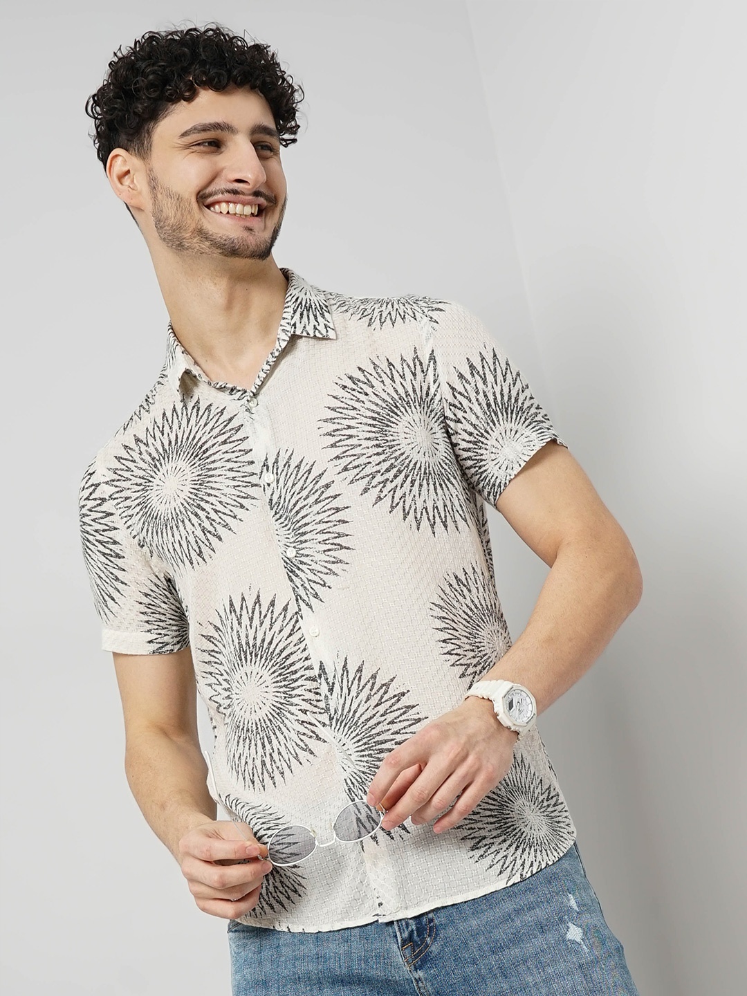 

Celio Classic Opaque Printed Casual Shirt, Off white