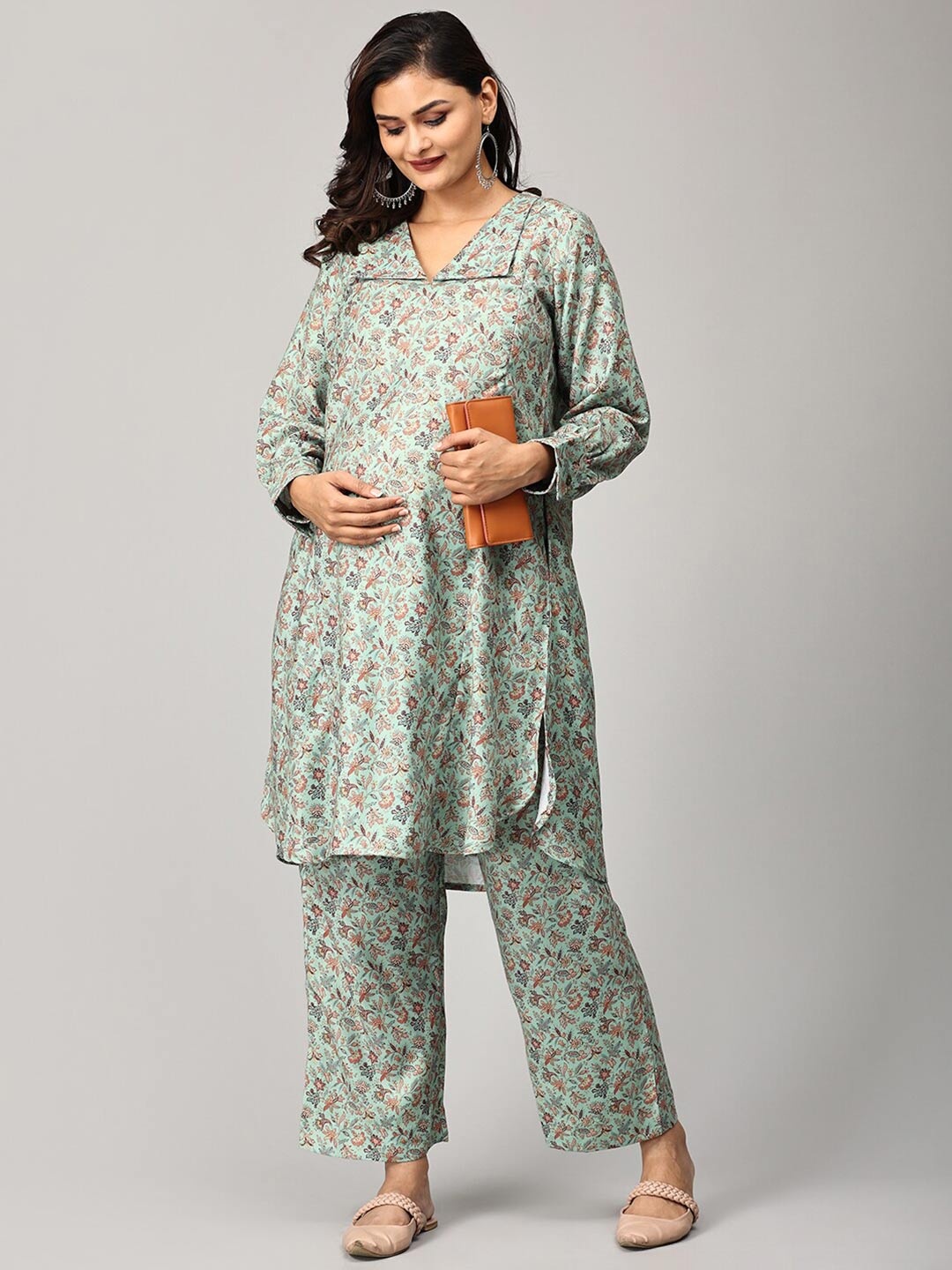

The Mom Store Floral Printed Cotton V-Neck Maternity Straight Kurta with Palazzos, Green