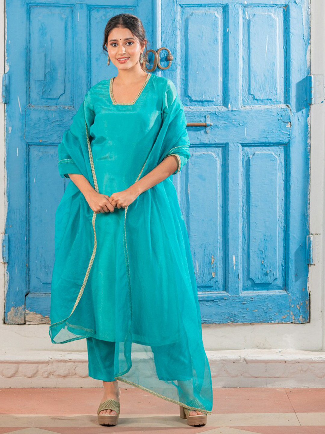 

Ambraee Square Neck Gotta Patti Regular Straight Kurta With Trousers & Dupatta, Teal
