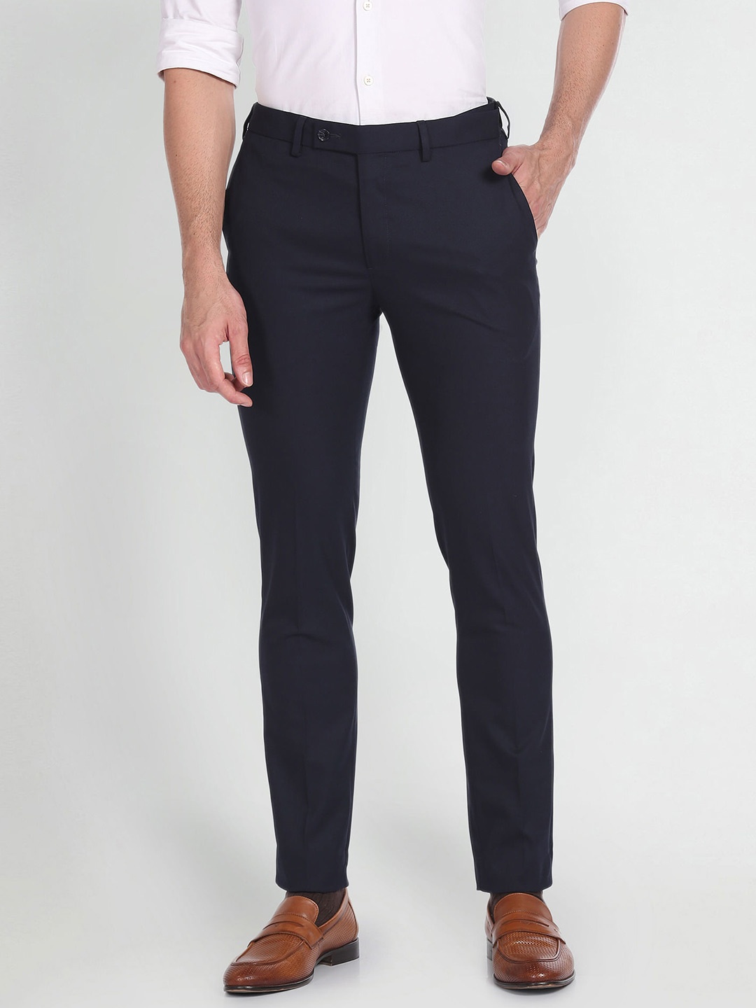 

Arrow Men Super Slim Fit Mid-Rise Plain Formal Trousers, Blue