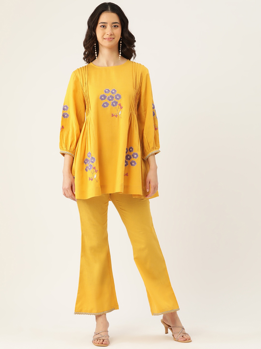 

MISRI Embroidered Tunic & Trousers, Yellow