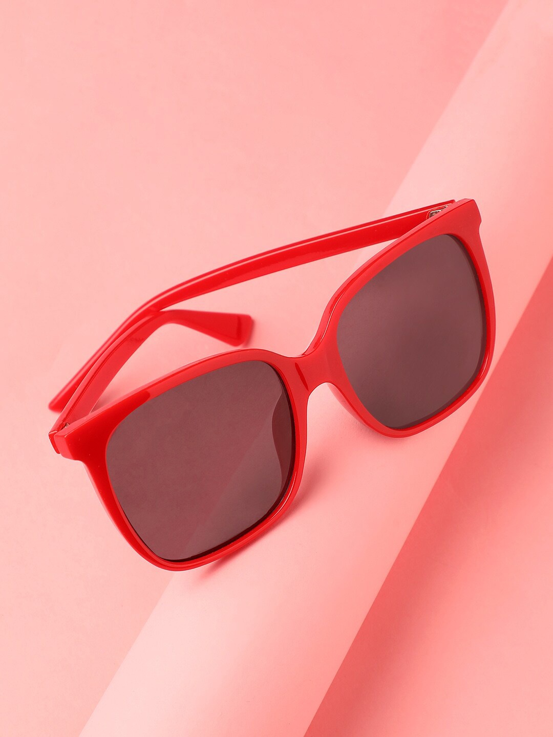

HAUTE SAUCE by Campus Sutra Women Oversized Sunglasses With Polarised Lens, Red