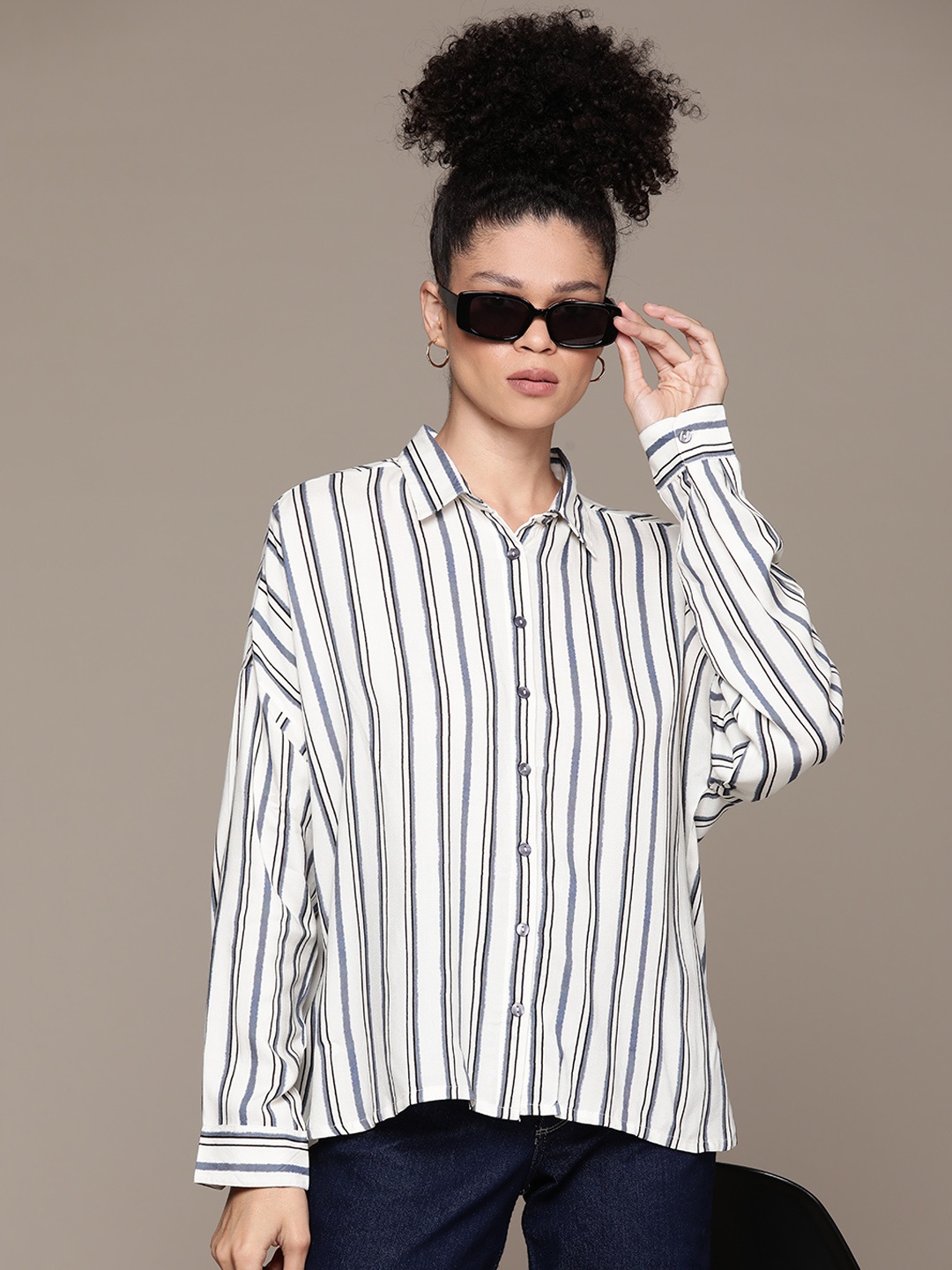 

The Roadster Lifestyle Co. Striped Oversized Casual Shirt, White
