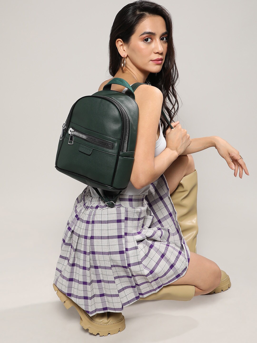 

HAUTE SAUCE by Campus Sutra The Curve Mini Non-Padded Leather Backpack, Green