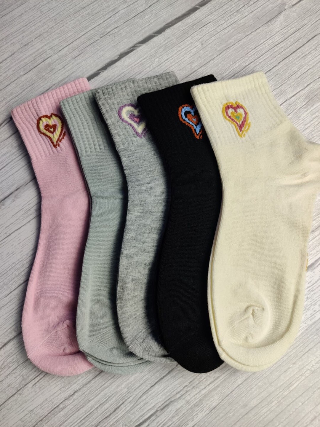 

EL REGALO Women Pack Of 5 Patterned Ankle-Length Socks, Black