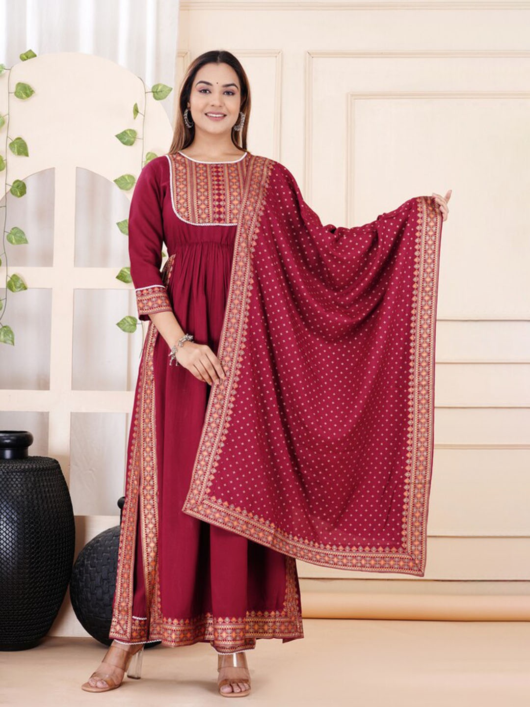 

PURSHOTTAM WALA Ethnic Motifs Printed Regular Kurta with Palazzos & With Dupatta, Maroon