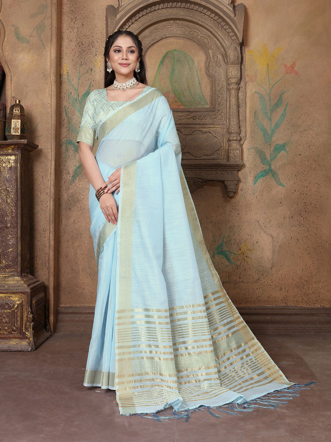 

GAJARAI Zari Pure Linen Saree, Blue