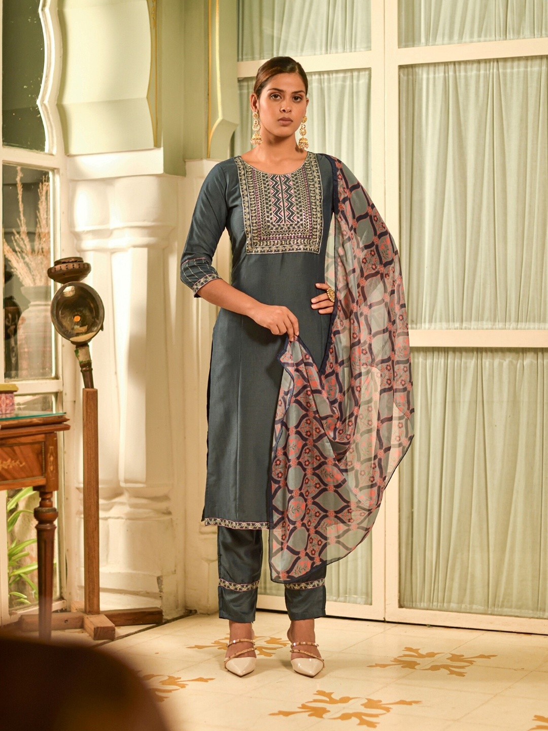 

KALINI Embroidered Regular Thread Work Kurta with Trousers & With Dupatta, Grey