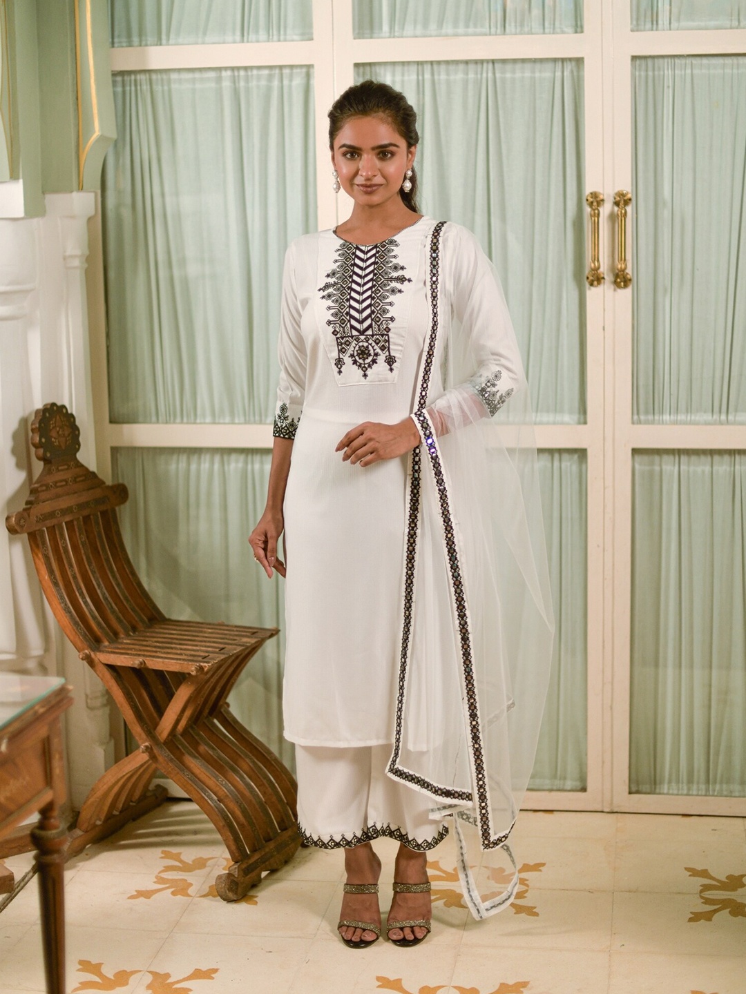 

KALINI Embroidered Regular Thread Work Kurta with Trousers & With Dupatta, Off white