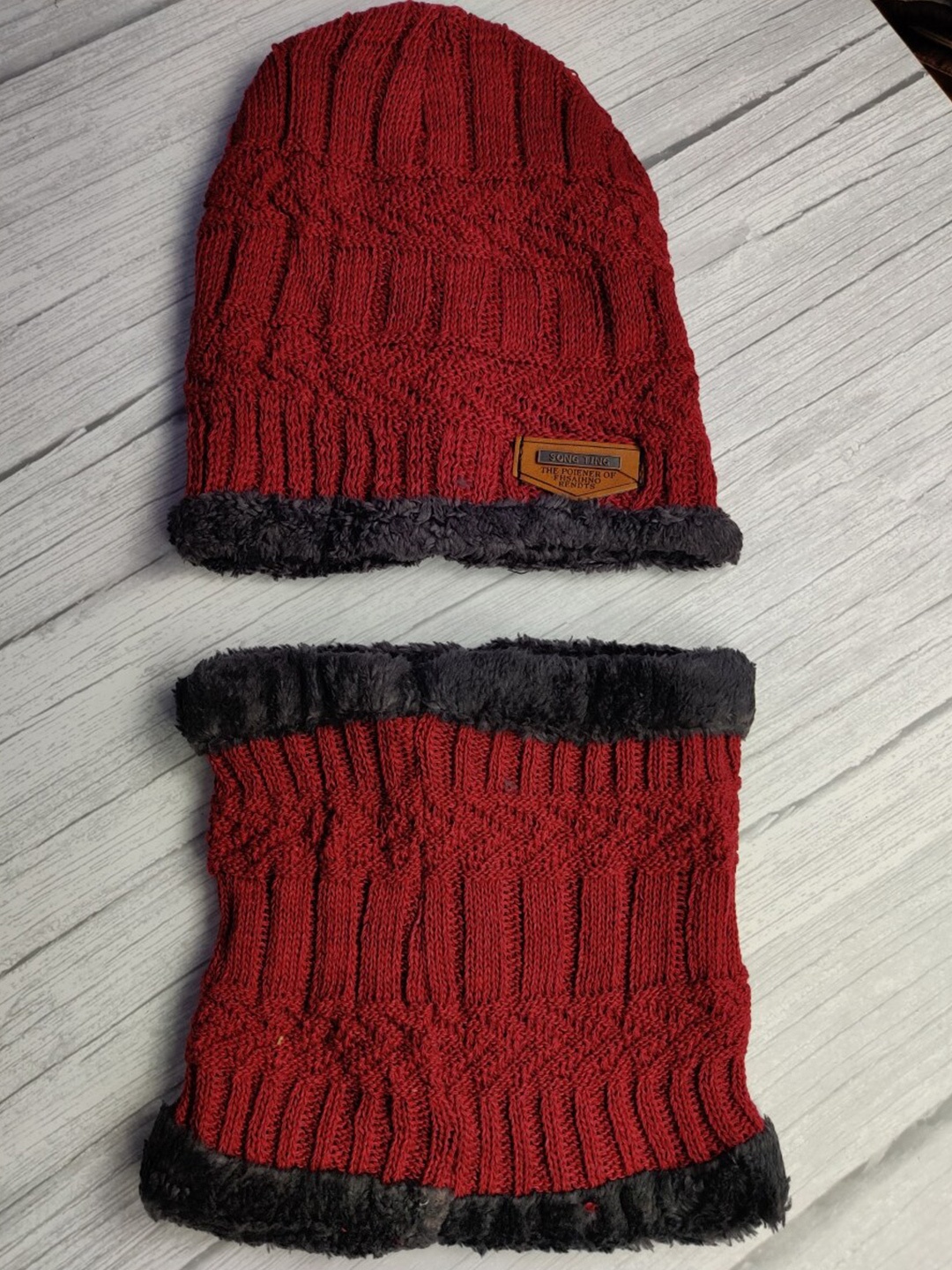 EL REGALO Unisex Pack Of 2 Self Design Beanie, Maroon