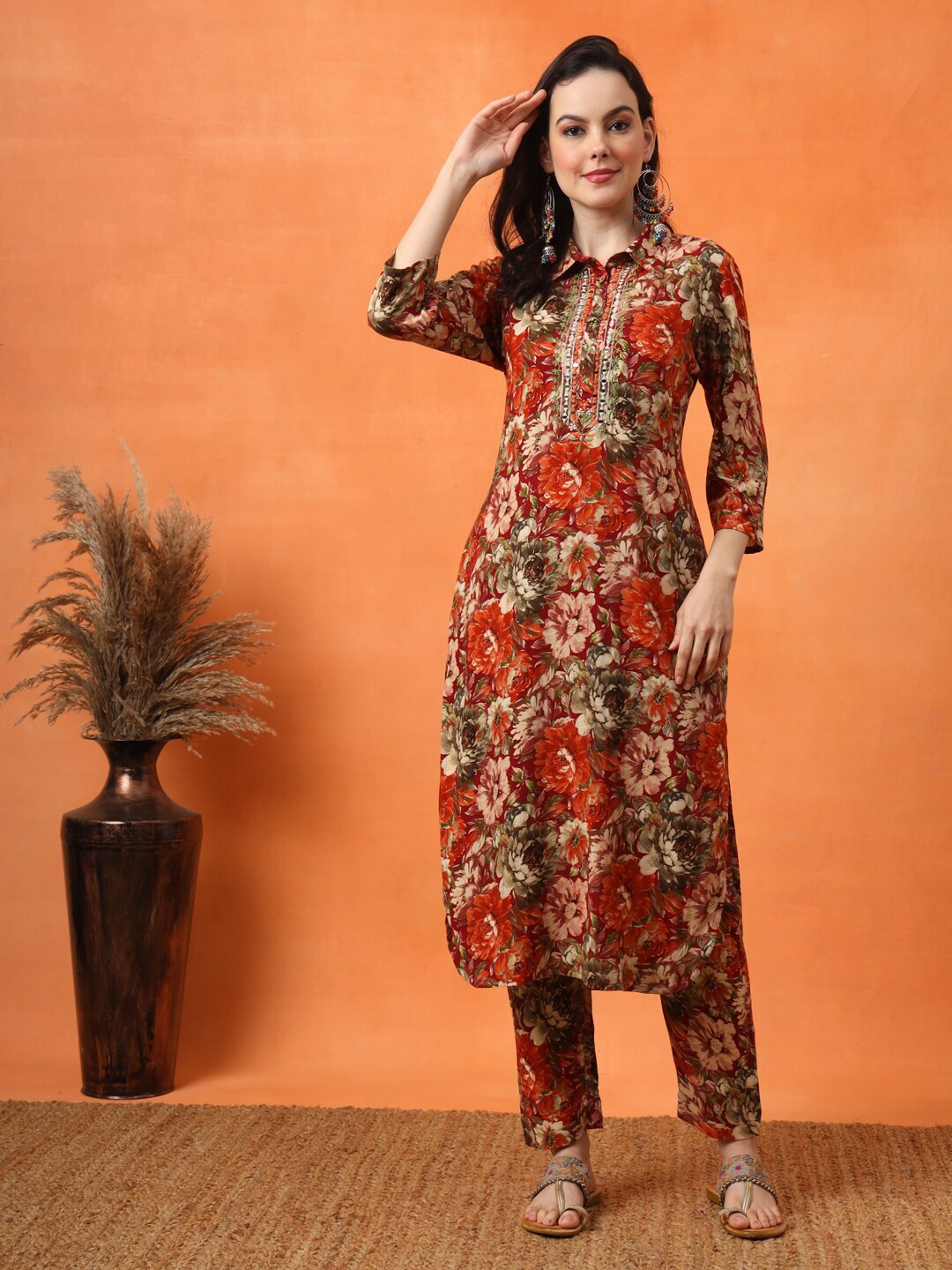 

Anouk Women Floral Embroidered Regular Thread Work Kurta with Trousers, Red