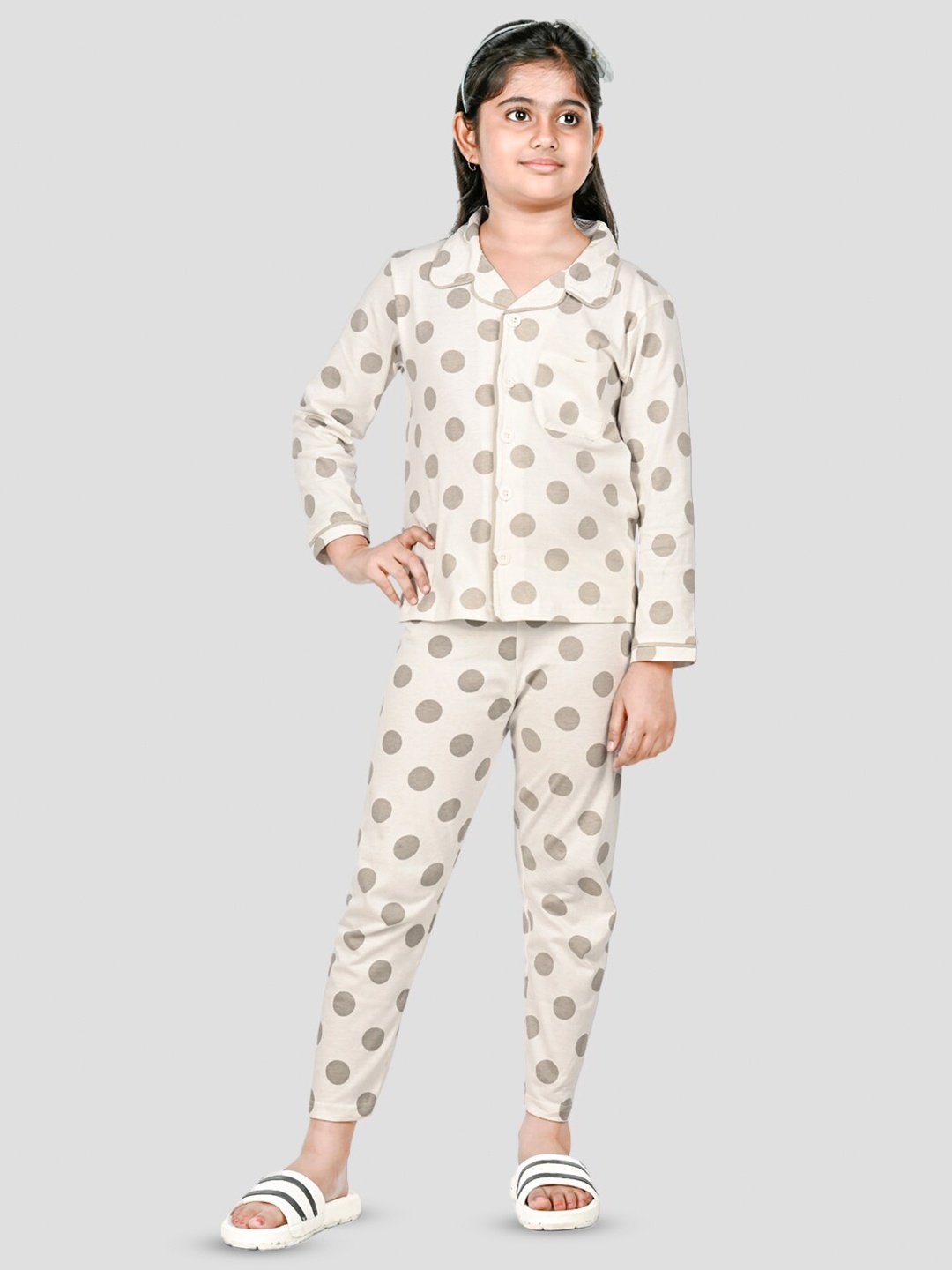 

DENIKID Kids Polka Dot Printed Lapel Collar Pure Cotton Night Suit, White