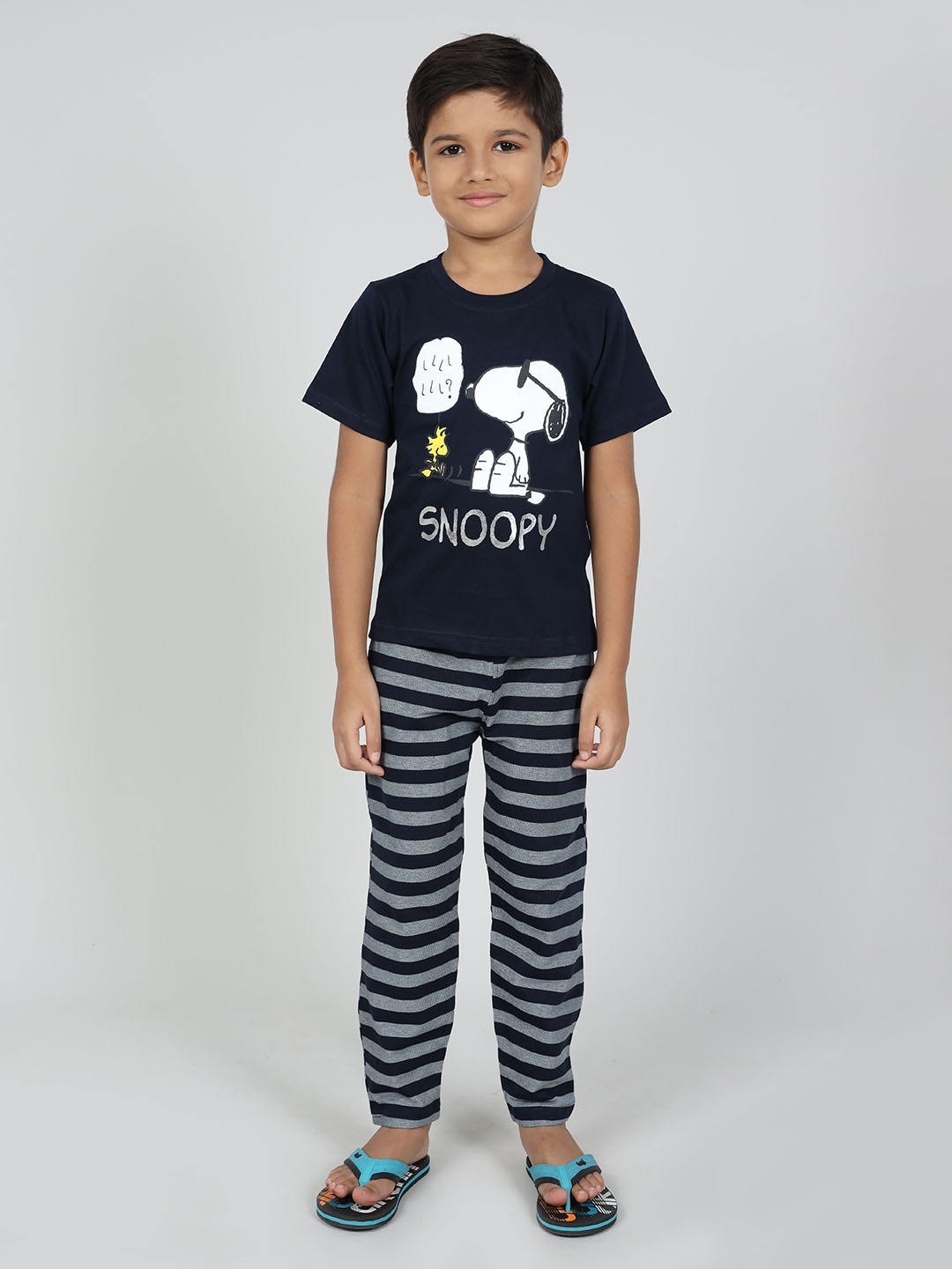

DENIKID Kids Snoopy Printed Pure Cotton Night suit, Green
