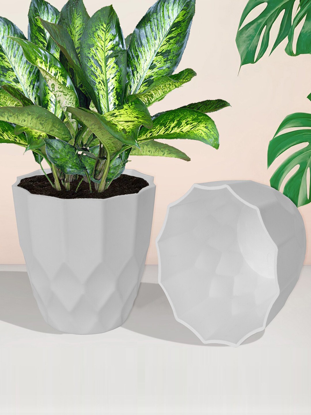 

Kuber Industries White 6 Pieces Textured Planters