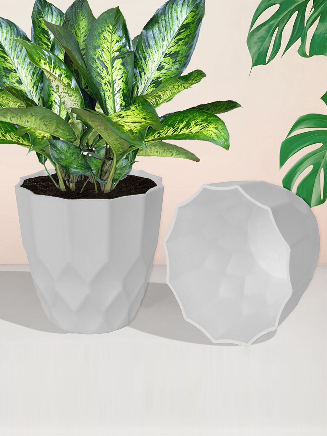 

Kuber Industries Green & White 5 Pieces Balcony Textured Planters Pots