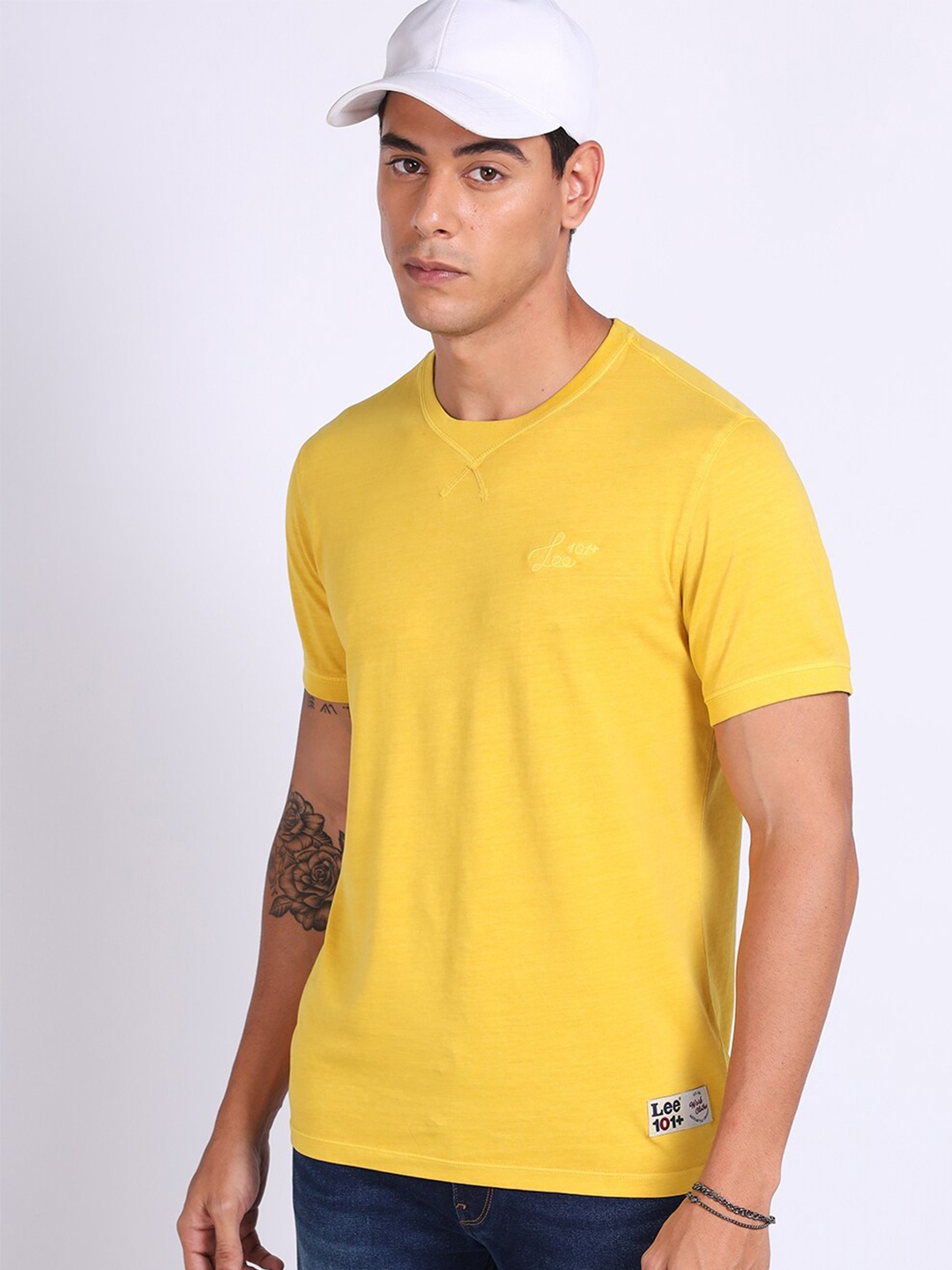 

Lee Printed Round Neck Regular Fit T Shirt, Yellow