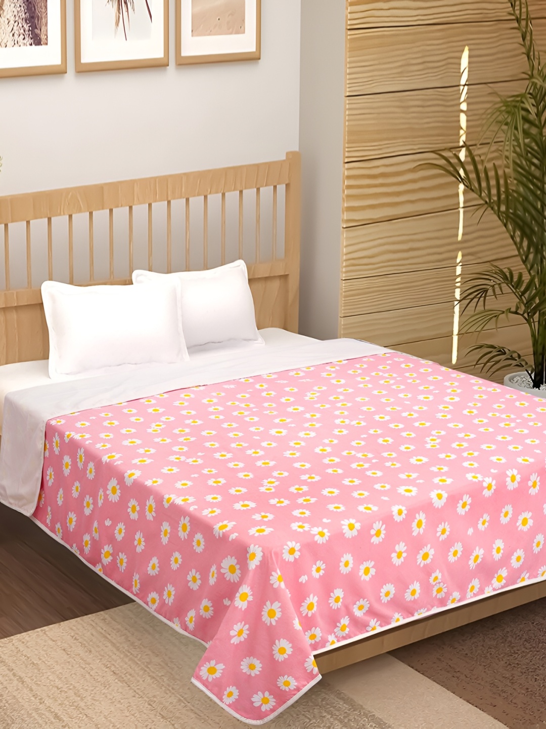 

bsb home Pink & White Printed Cotton 120 GSM Reversible Double Bed Dohar