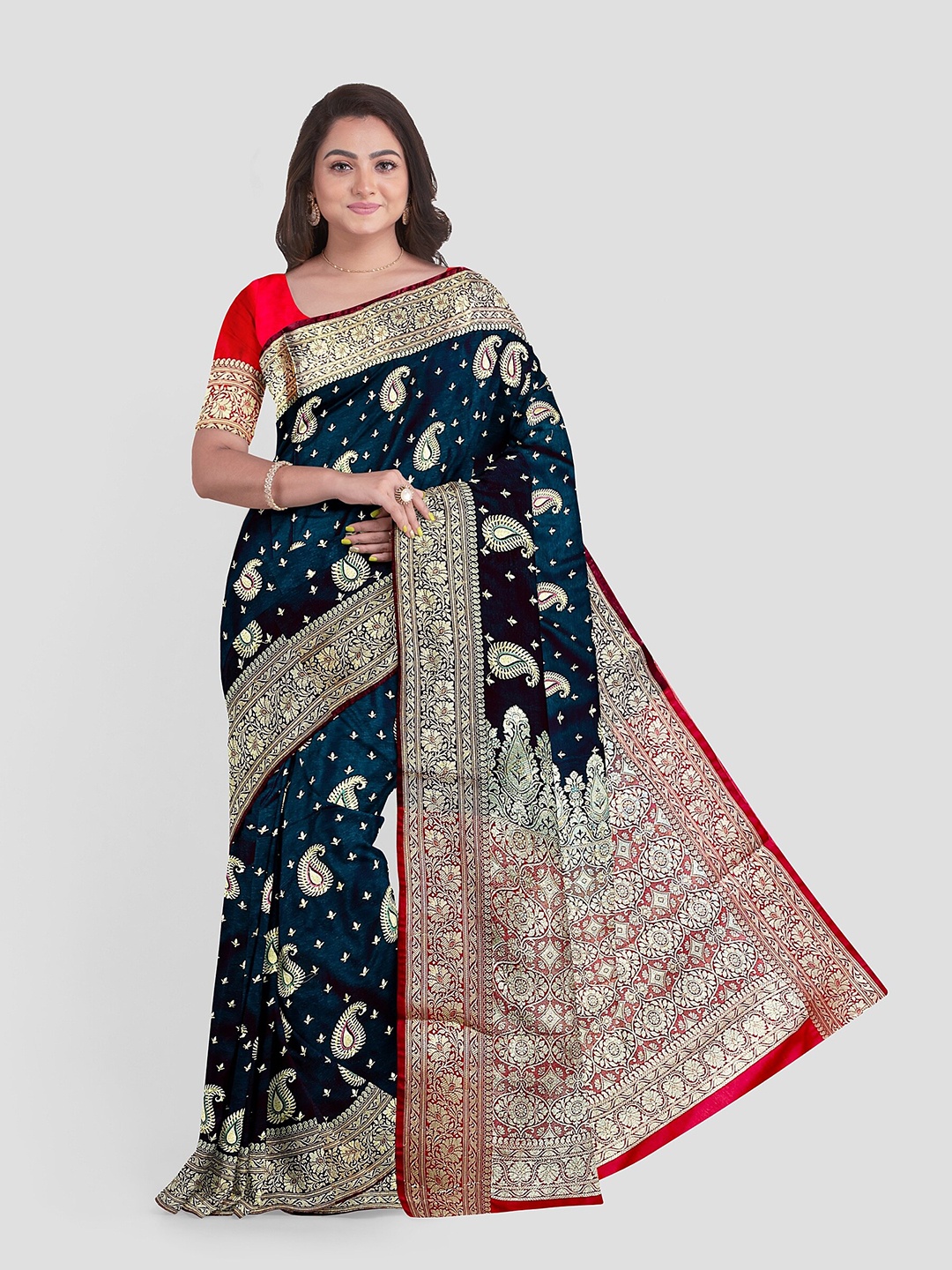 

Shopeezy Tex Fab Ethnic Motifs Zari Silk Blend Handloom Banarasi Saree, Black