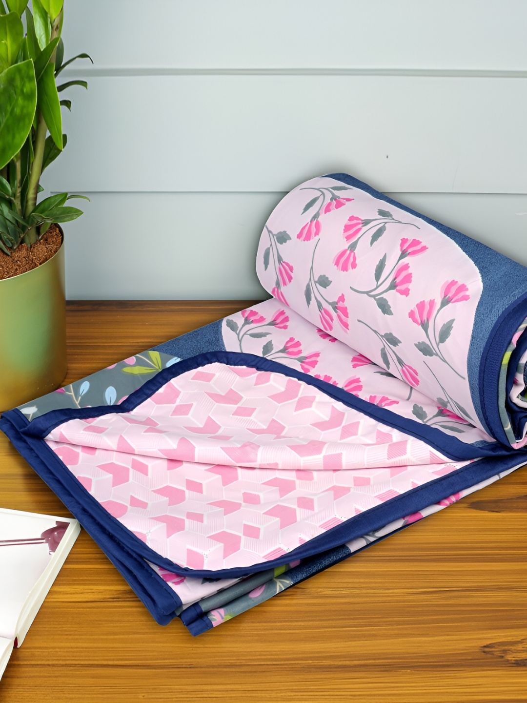 

bsb home Blue & Pink Printed Cotton 120 GSM Reversible Double Bed Dohar