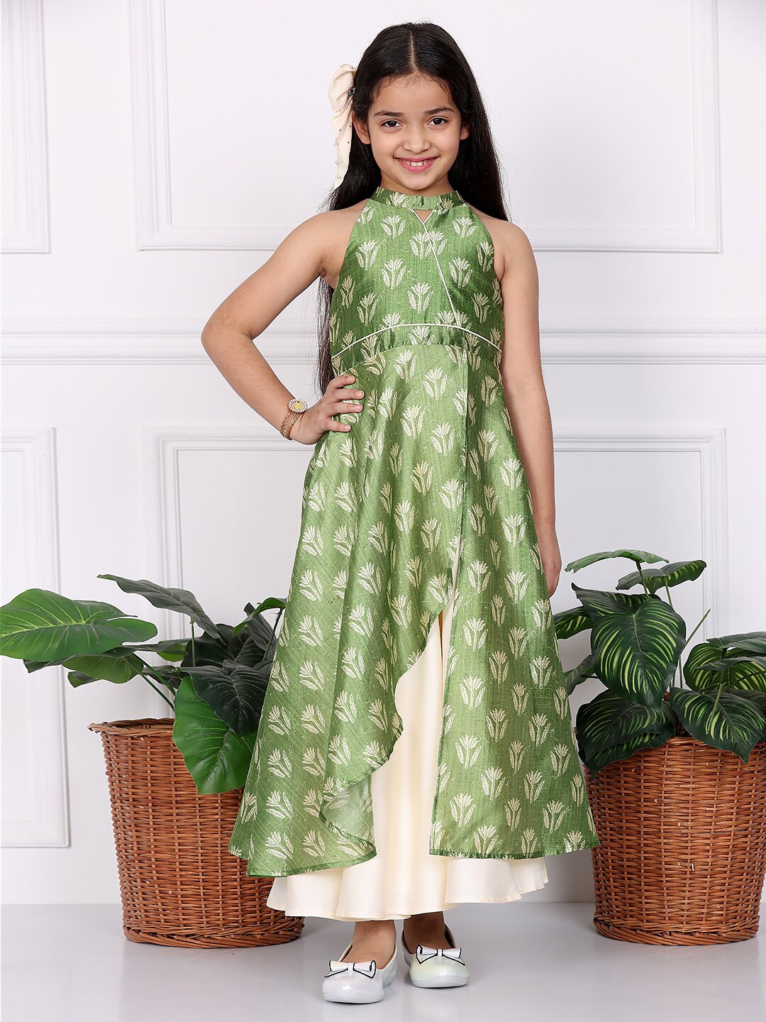 

Ethnovog Girls Floral Printed Halter Neck Maxi Dress, Green