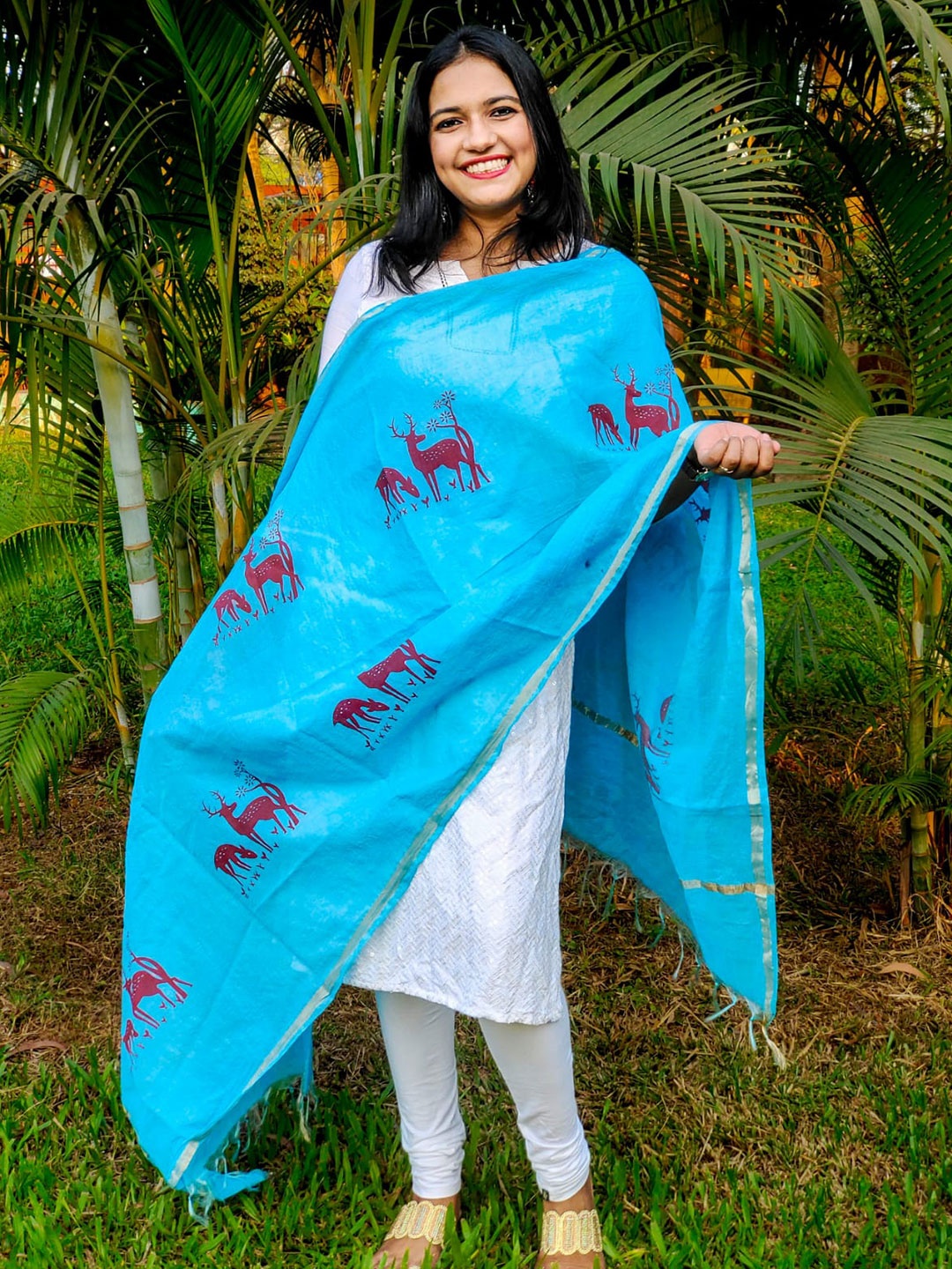 

Apaapi Threads of glory Ethnic Motifs Printed Chanderi Dupatta, Blue