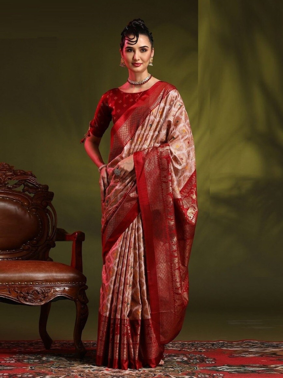 

nirja Fab Ethnic Motifs Silk Blend Bandhani Saree, Beige