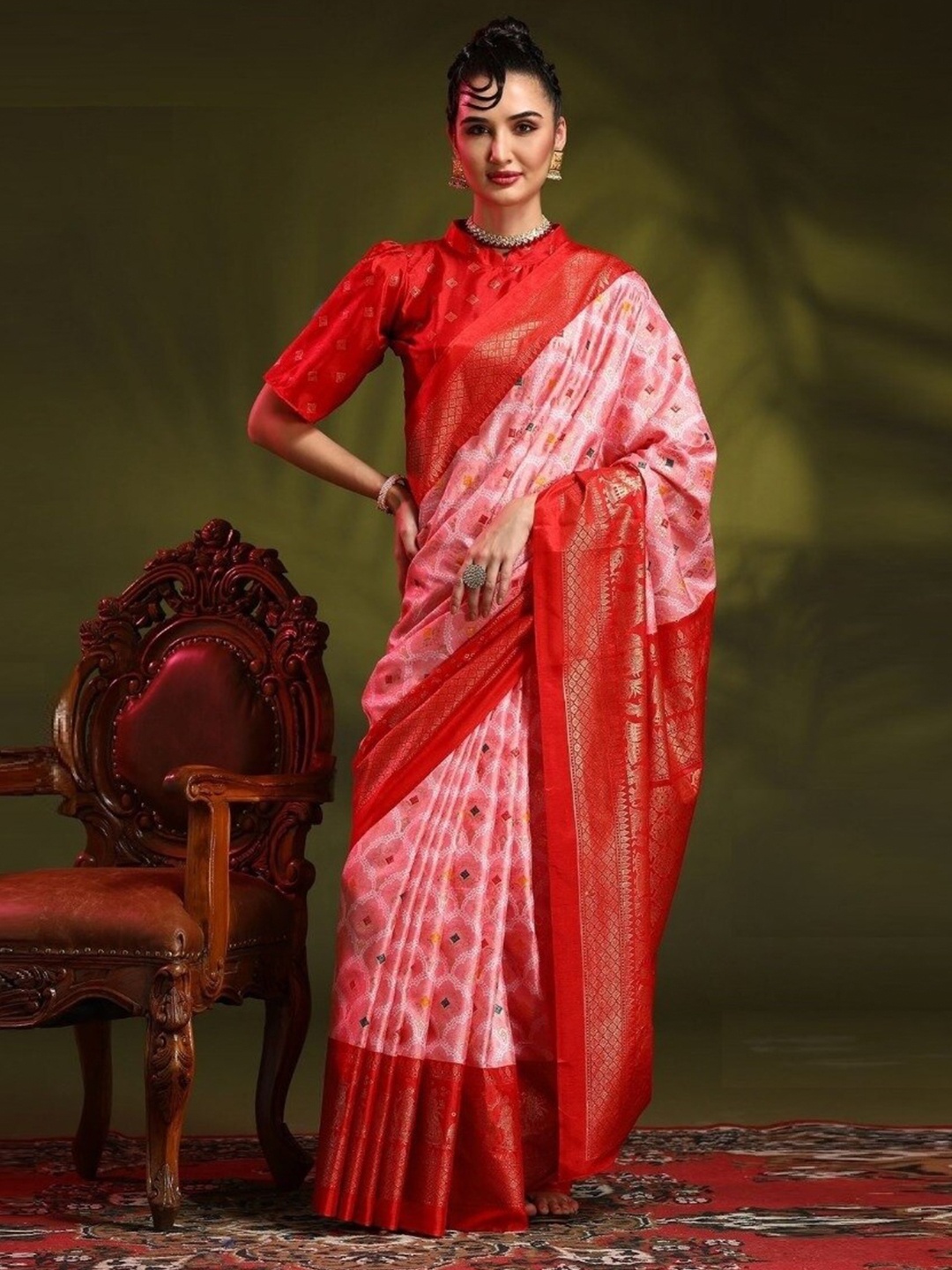 

nirja Fab Ethnic Motifs Foil Printed Bandhani Saree, Peach