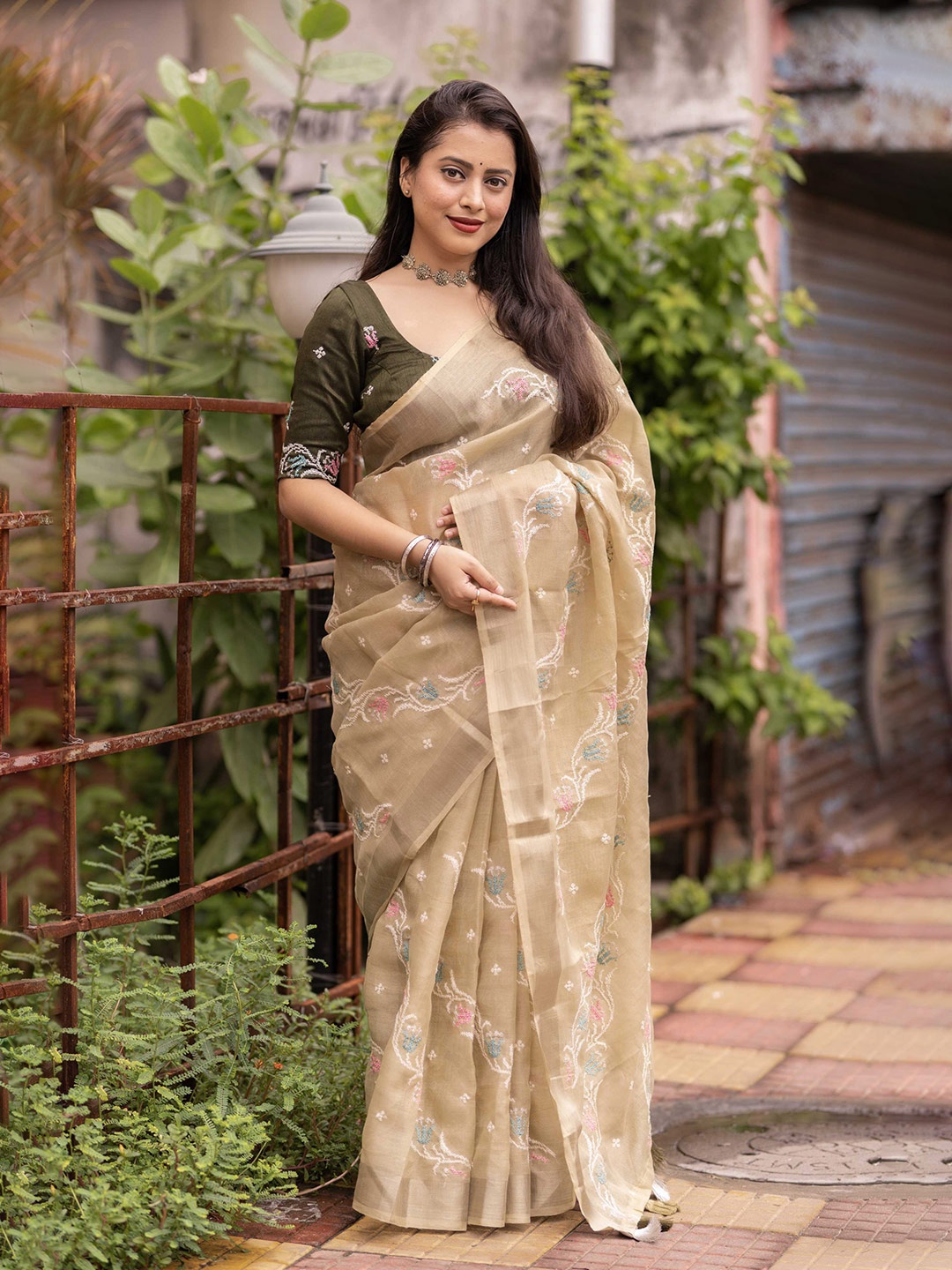 

Mitera Embellished Embroidered Linen Blend Designer Saree, Beige