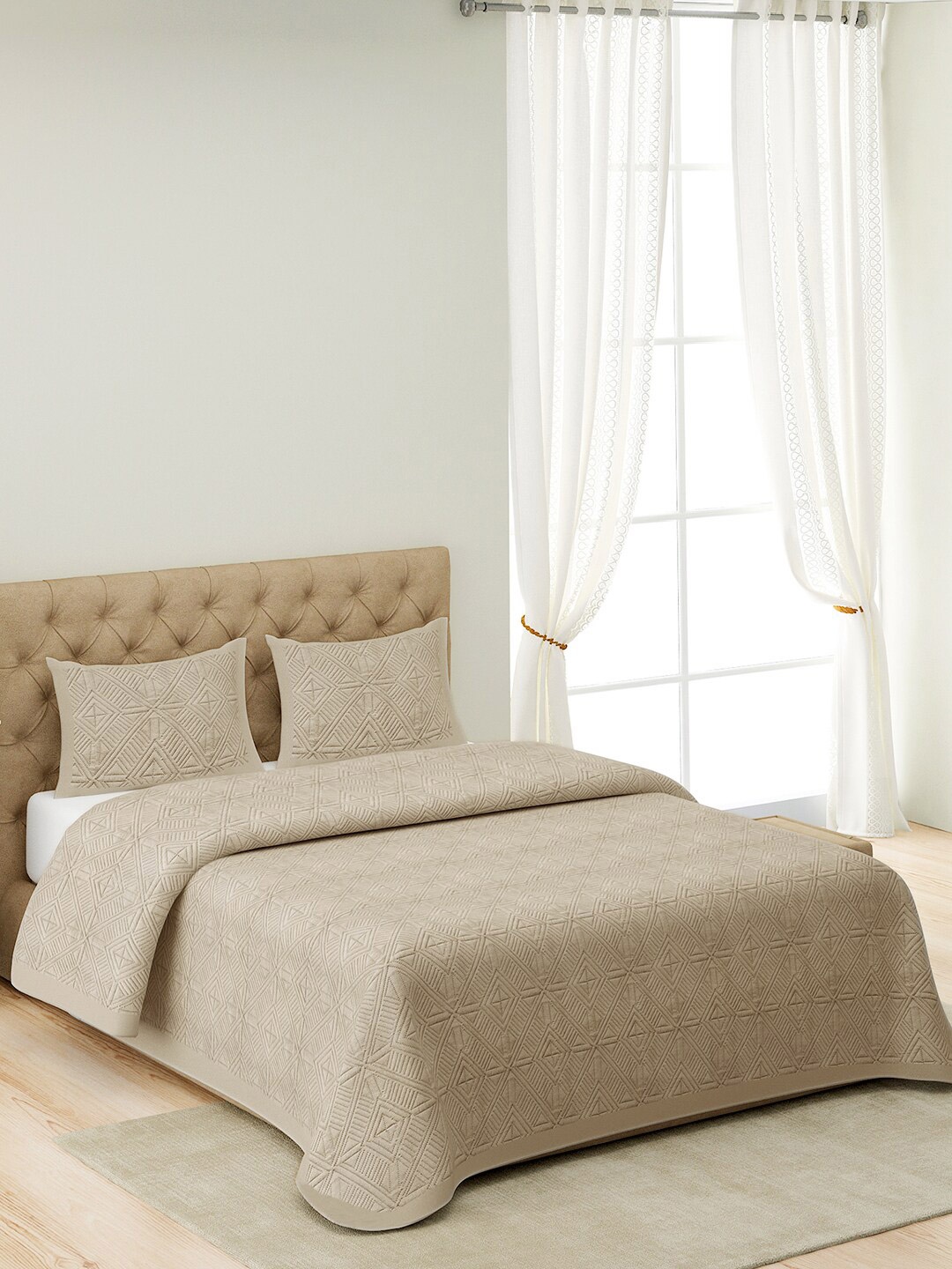 

SWAYAM Beige 3 Pieces Textured Reversible Double Bed Cover & 2 Pillow Covers