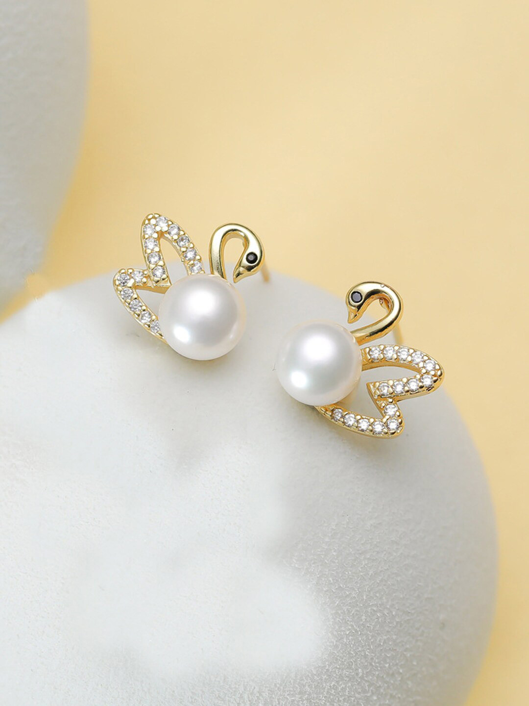 

FIMBUL Gold-Plated Stone-Studded & Pearl-Beaded Swan Earrings