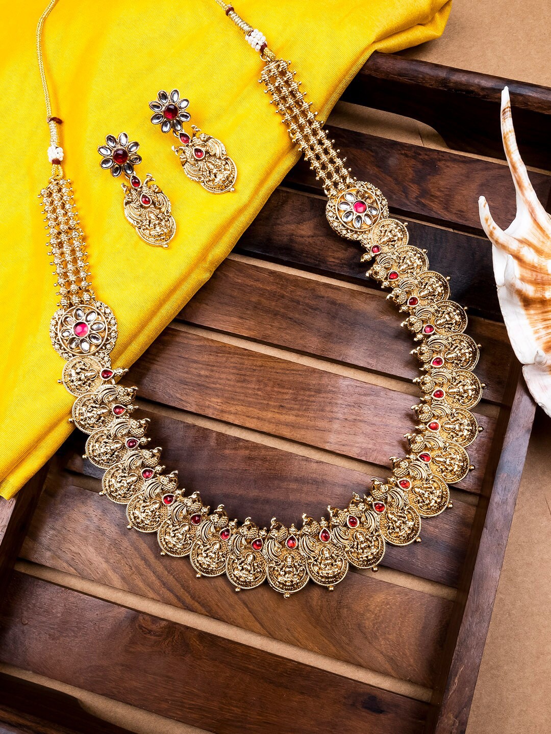 

StileAdda Gold-Plated Stone-Studded Jewellery Set