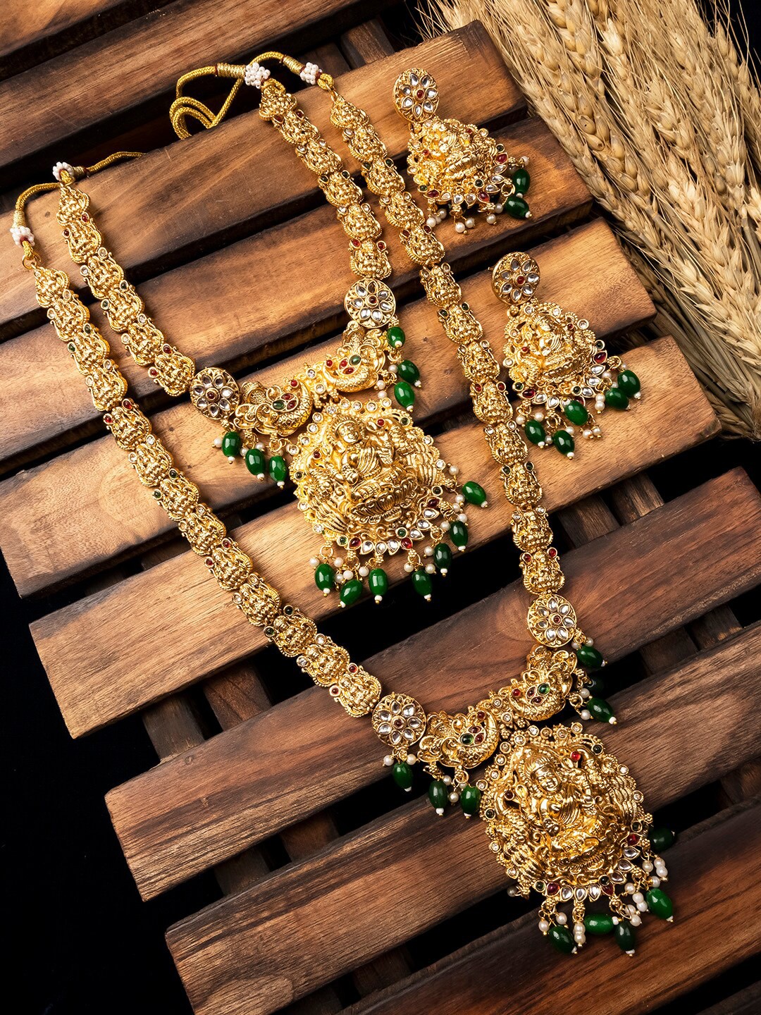 

StileAdda Gold-Plated Stone Studded & Beaded Temple Jewellery Set
