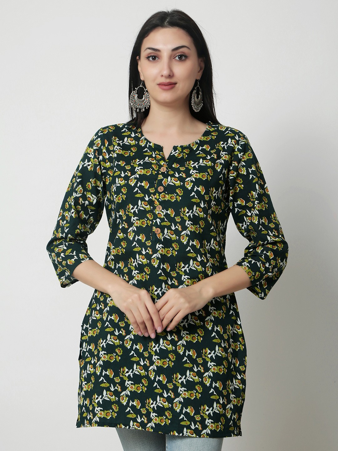 

KALINI Floral Printed Pure Cotton Kurti, Green