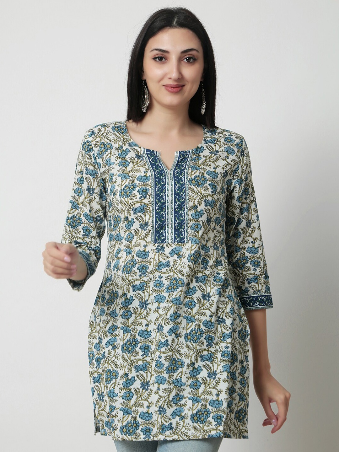 

KALINI Floral Printed Notched Neck Cotton Kurti, Green