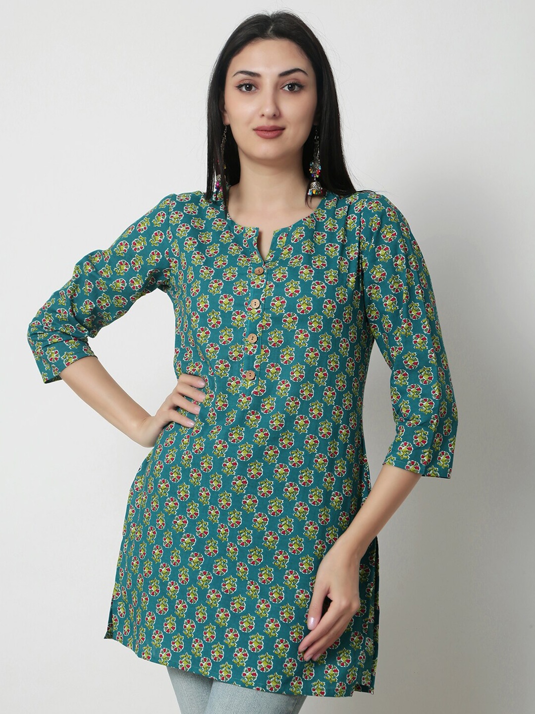 

KALINI Floral Printed Notched Round Neck Cotton Kurti, Green