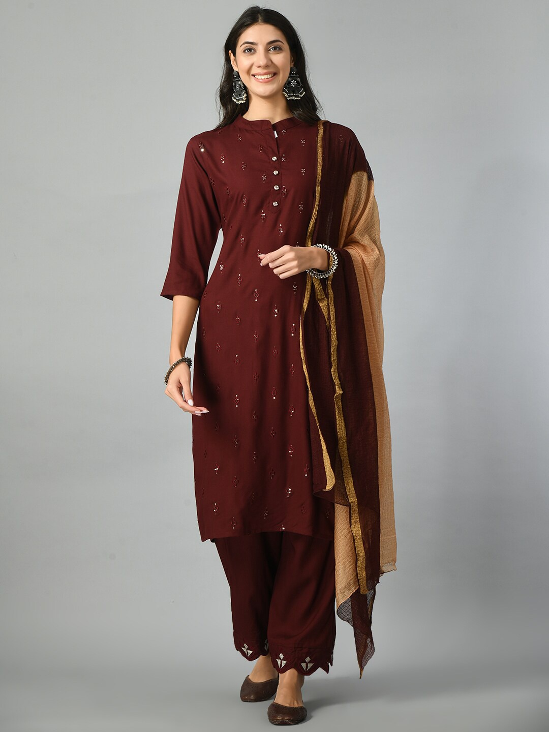 

DOISA Mandarin Collar Floral Printed Straight Kurta with Palazzos & Dupatta, Maroon