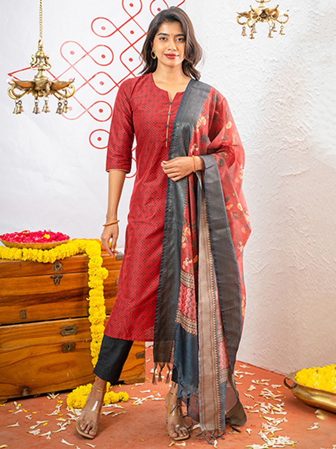 

Maybell Ethnic Motifs Printed Pure Cotton Straight Kurta With Trouser & Dupatta, Red