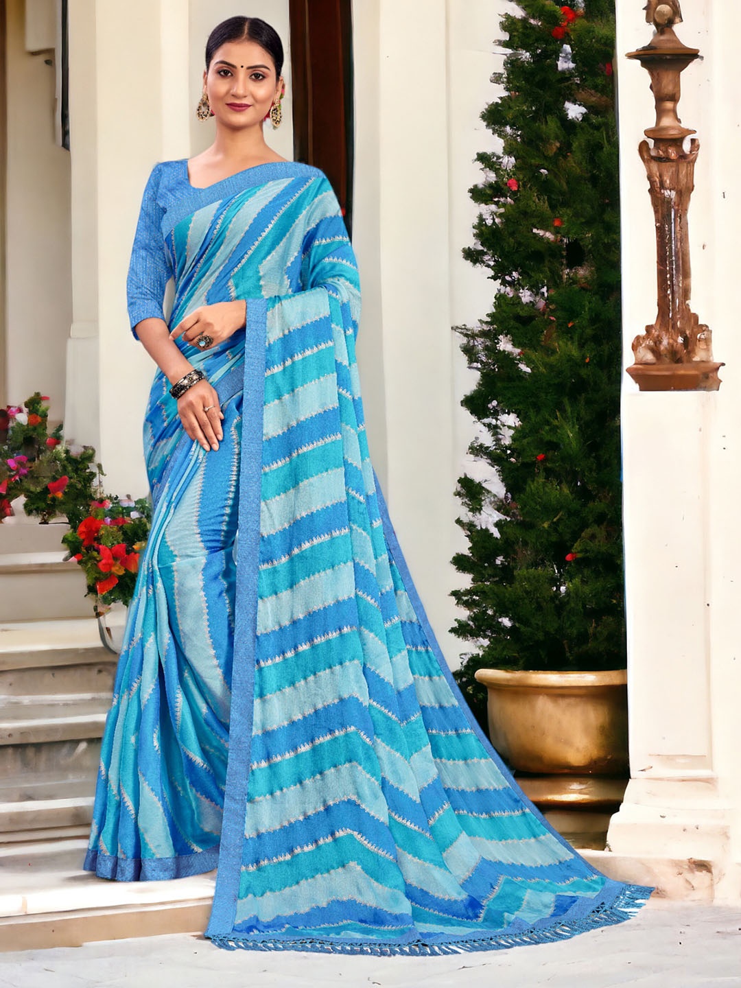 

DIVASTRI Leheriya Bandhani Saree With Tassels, Turquoise blue