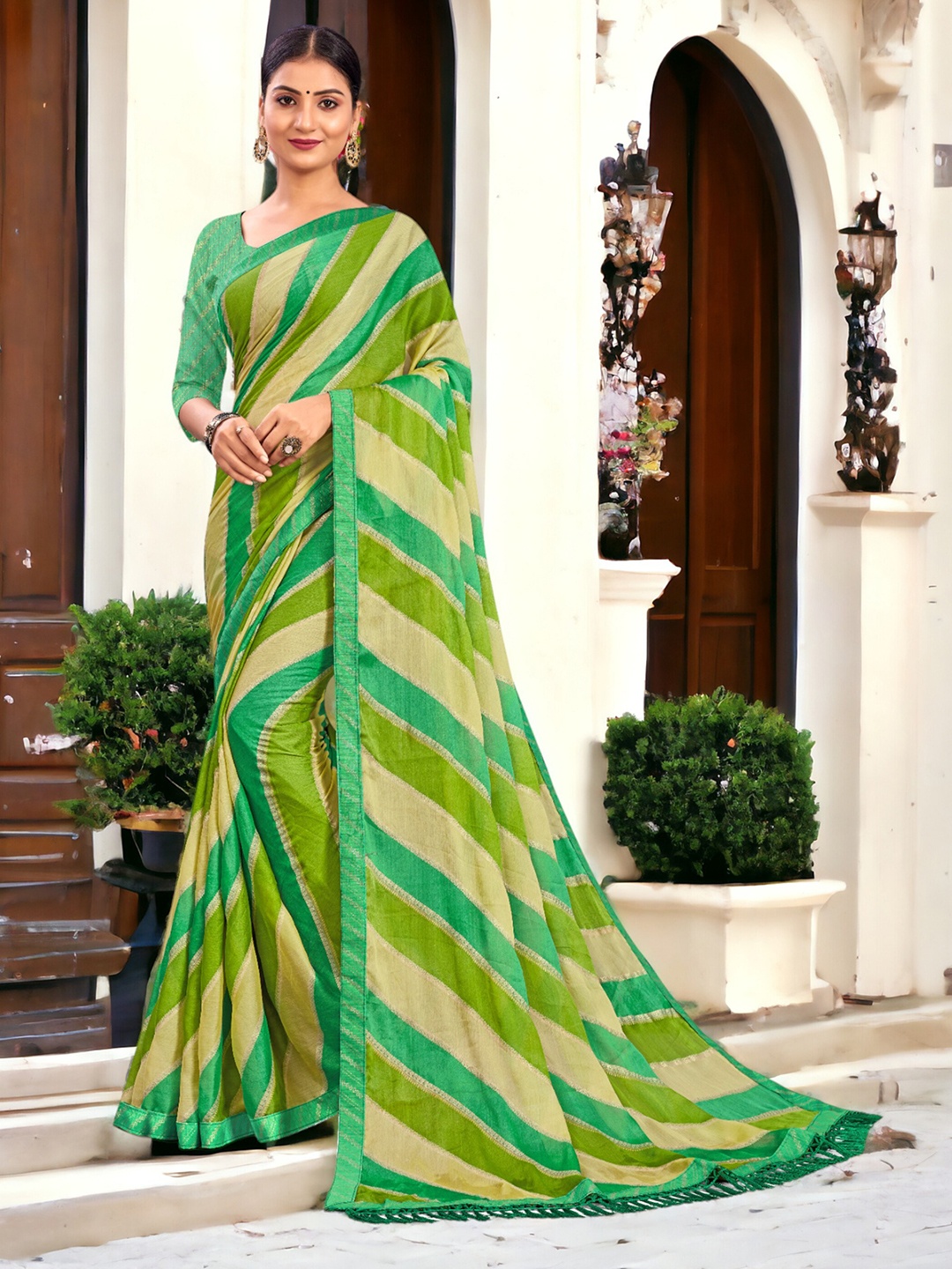 

DIVASTRI Leheriya Bandhani Saree, Green