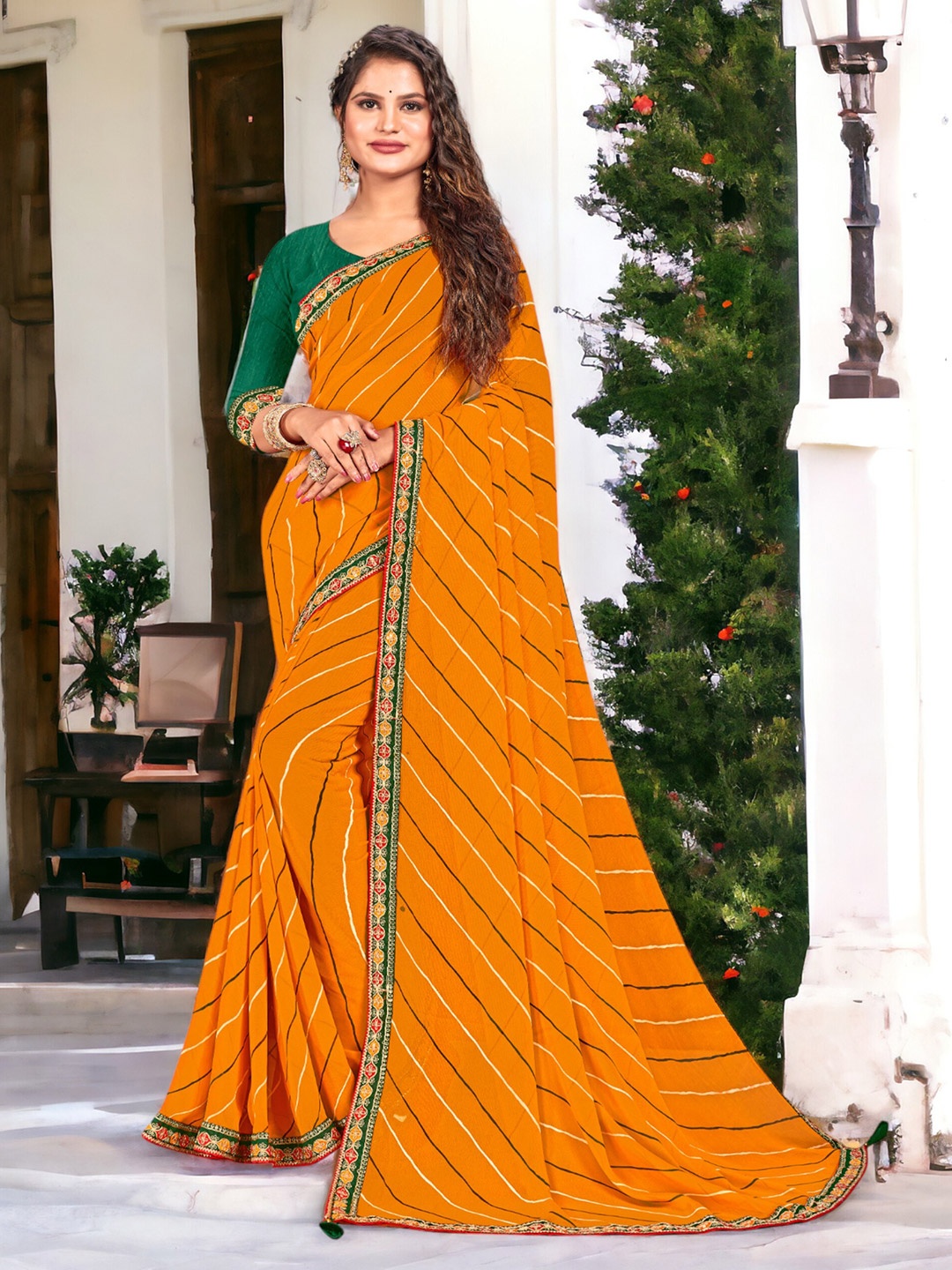 

DIVASTRI Pure Georgette Leheriya Saree, Yellow