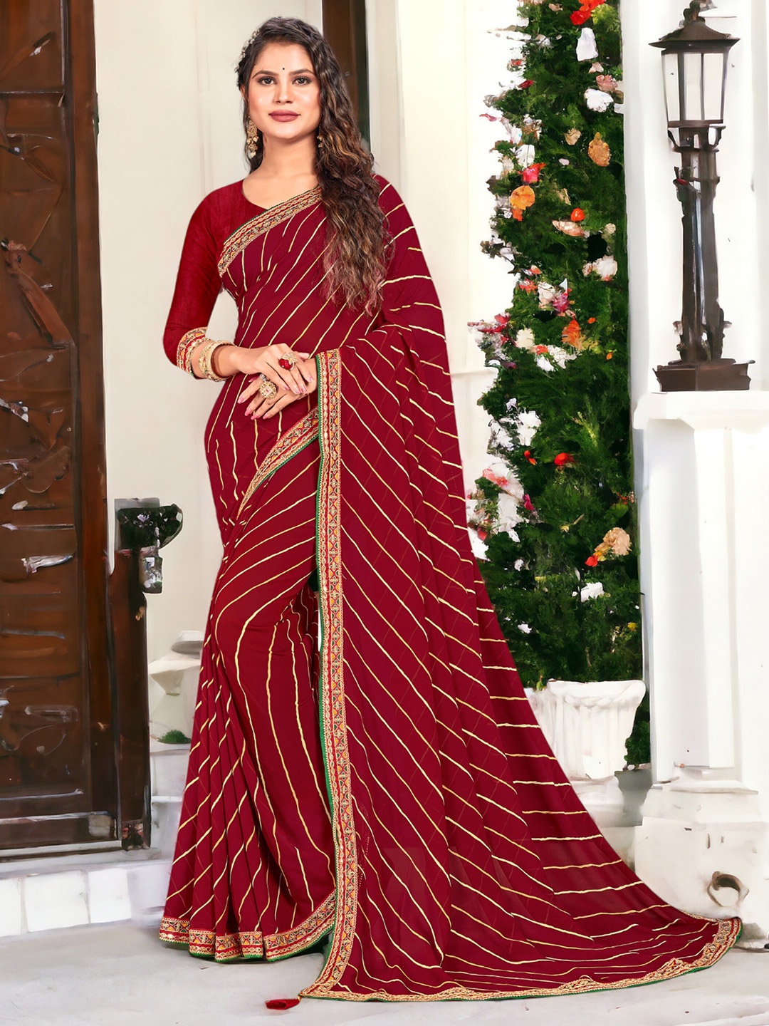 

DIVASTRI Pure Georgette Leheriya Saree With Tassels, Maroon