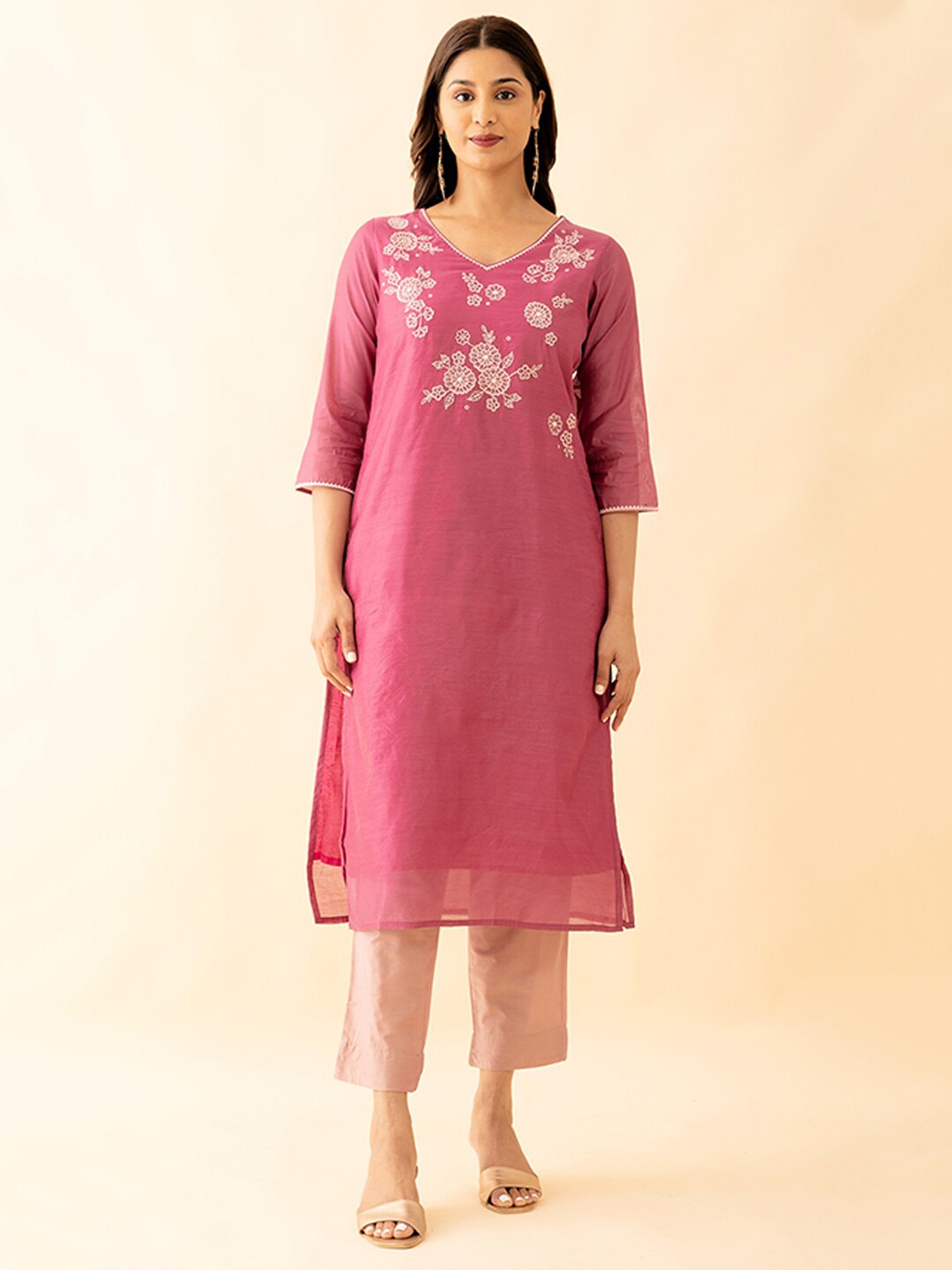 

Maybell Printed Chanderi Silk Straight Kurta With Trouser, Pink